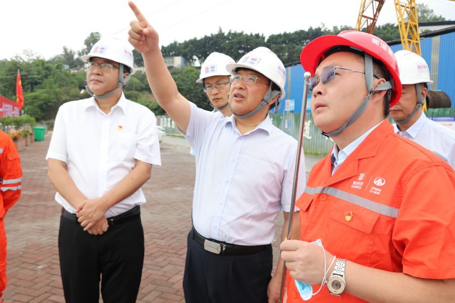 紀檢監察組組長、廳黨組成員楊暉一行赴沿江高速調研指導工作 (3).jpg
